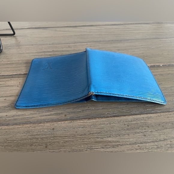VGUC, Louis Vuitton LV, Blue Epi Leather Wallet, Authentic - Picture 12 of 13